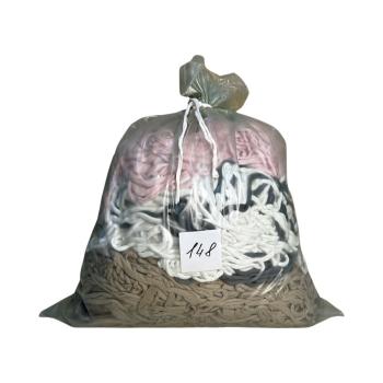 №148 Путанка, вторичная трикотажная  пряжа в мешке 5 кг ( бежевый,белый,пастельно-серый меланж,розовый)