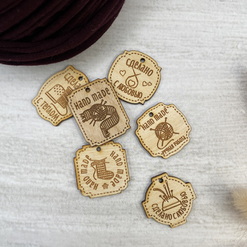 2767 Декоративная деревянная бирка асссорти "Катушки" 30х30 мм, цена за 1 шт