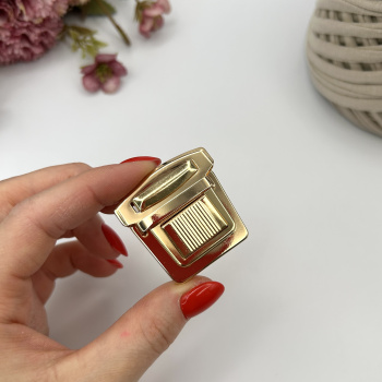 Портфельный замок 884, 35х38 мм, золото