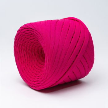 Трикотажная пряжа Hobyt ТП 087 Фуксия, первичная, изнаночная, 100% хлопок, 100 м, 7-9 мм