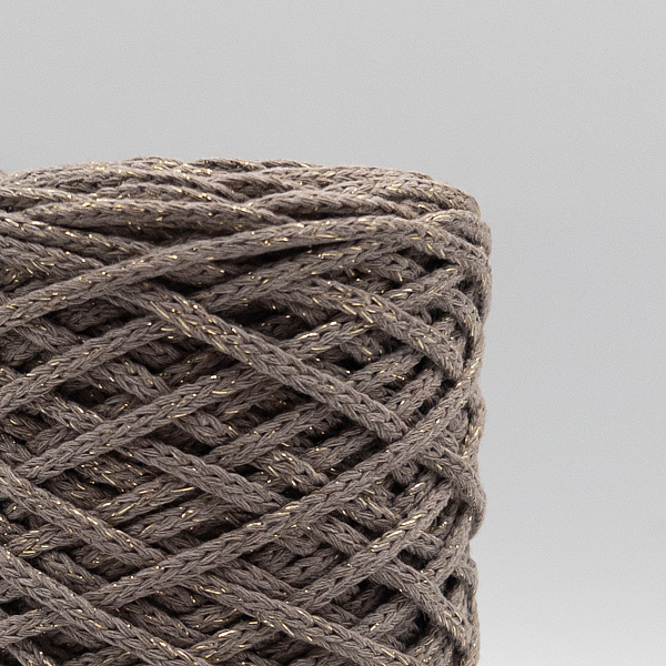 Орех с золотом